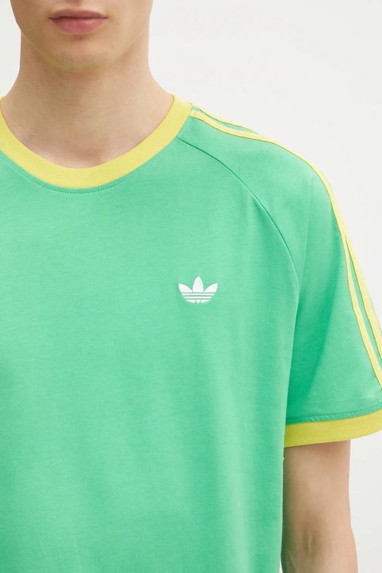 Хлопковая футболка adidas Originals Q2 Monogram Cal зелёный JP4432