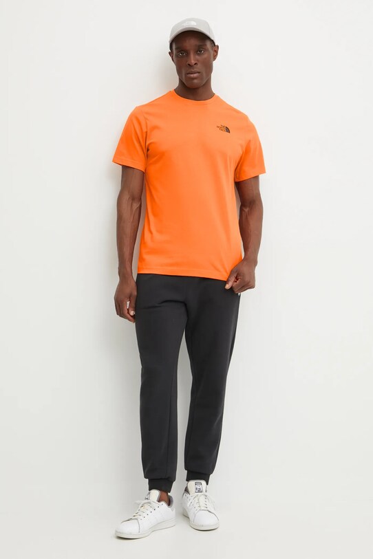 The North Face t-shirt bawełniany Redbox NF0A87NPAQE1 pomarańczowy SS25