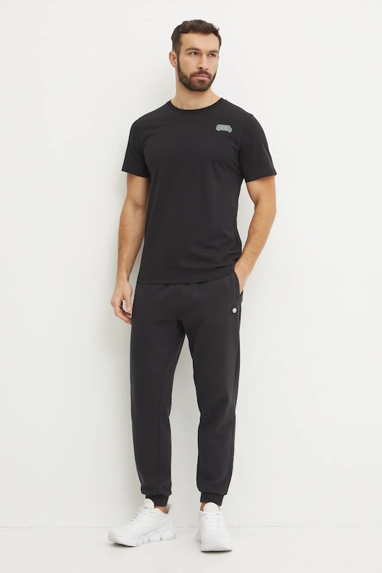 The North Face t-shirt bawełniany Outdoor Graphic NF0A8C1ZJK31 czarny SS25