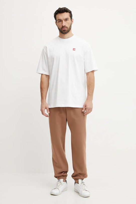 Βαμβακερό μπλουζάκι The North Face Axys NF0A8C1RFN41 λευκό SS25