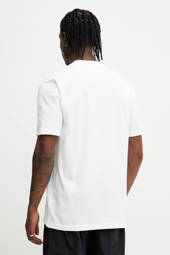 Ρούχα Βαμβακερό μπλουζάκι adidas Originals GRFX Tee JC8379 λευκό