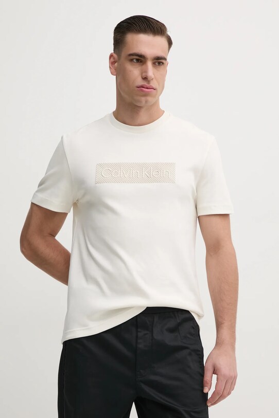 Bavlněné tričko Calvin Klein nášivka béžová K10K112491