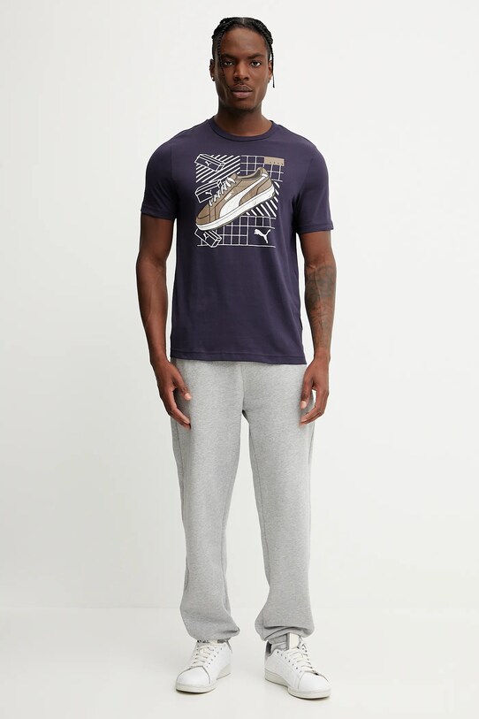Βαμβακερό μπλουζάκι Puma GRAPHICS Sneaker 684830 σκούρο μπλε SS25