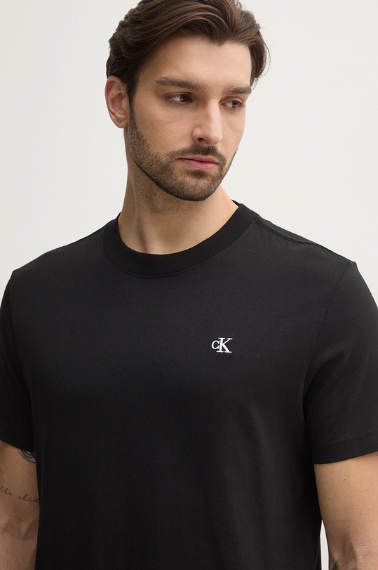Oblečenie Bavlnené tričko Calvin Klein Jeans J30J327473 čierna