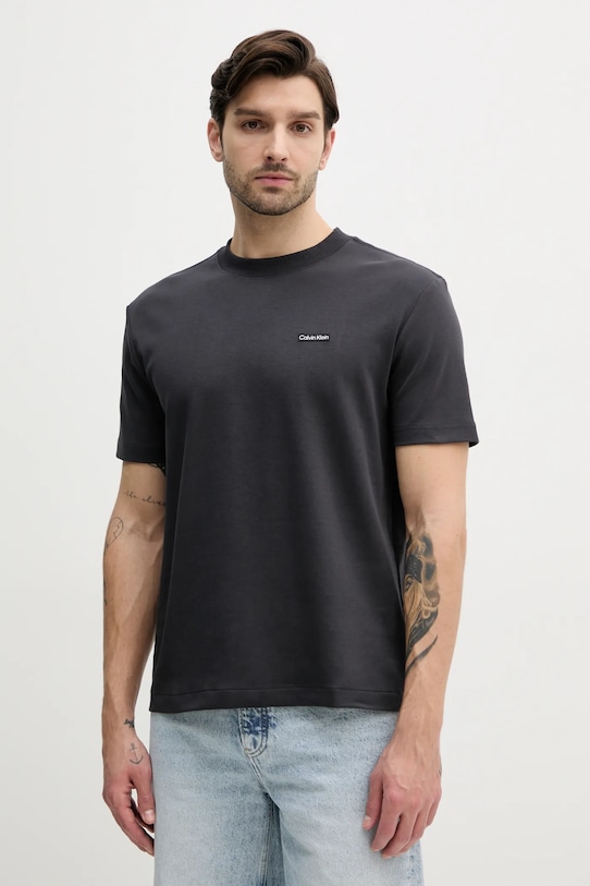 Μπλουζάκι Calvin Klein Jeans με ελαστάν μαύρο J30J327234