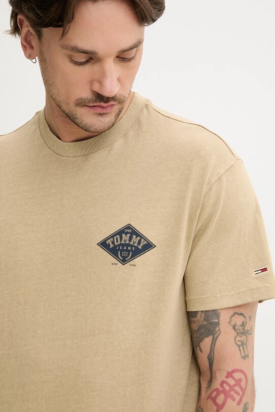 Bavlněné tričko Tommy Jeans zelená DM0DM20806