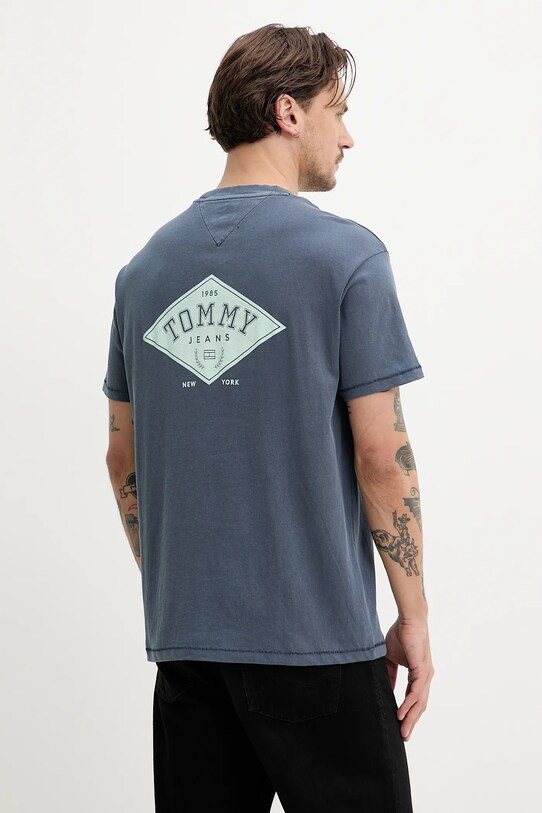 Одежда Хлопковая футболка Tommy Jeans DM0DM20806 голубой