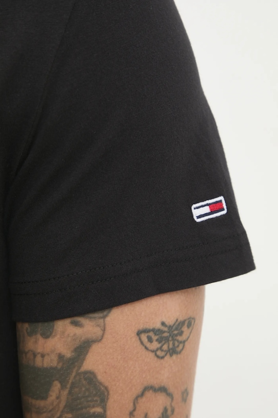 Бавовняна футболка Tommy Jeans DM0DM21863 чорний
