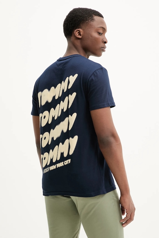 Дрехи Памучна тениска Tommy Jeans DM0DM21864 тъмносин