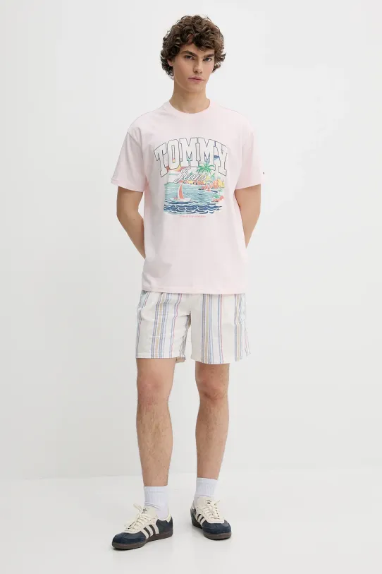 Tommy Jeans t-shirt bawełniany DM0DM21867 różowy SS25