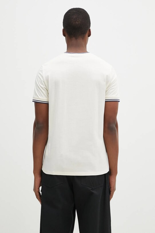 Одежда Хлопковая футболка Fred Perry M1588.Y24 бежевый