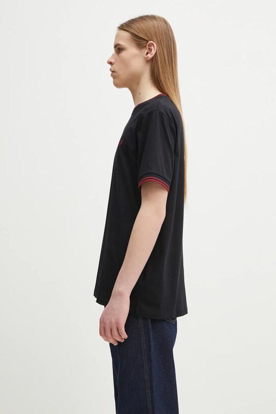 Хлопковая футболка Fred Perry M1588.Y42 чёрный SS25