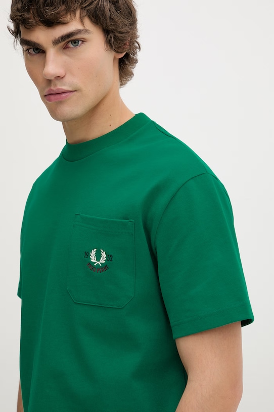 Памучна тениска Fred Perry зелен M9827.X87