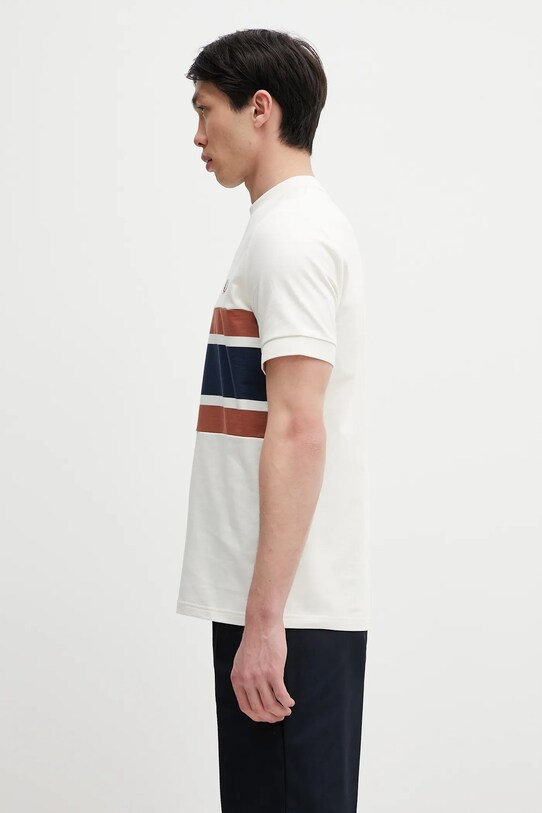 Бавовняна футболка Fred Perry M9860.760 бежевий SS25