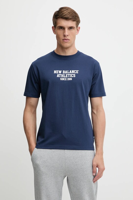 Odzież New Balance t-shirt bawełniany MT51526NNY granatowy