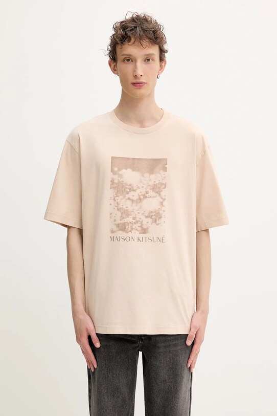 Maison Kitsuné t-shirt bawełniany Daisy Field Oversize nadruk beżowy OM00114KJ7016