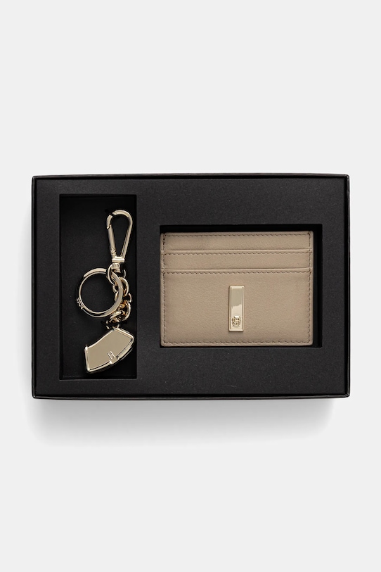 Δερμάτινη θήκη για κάρτες BOSS 50558140 μπεζ