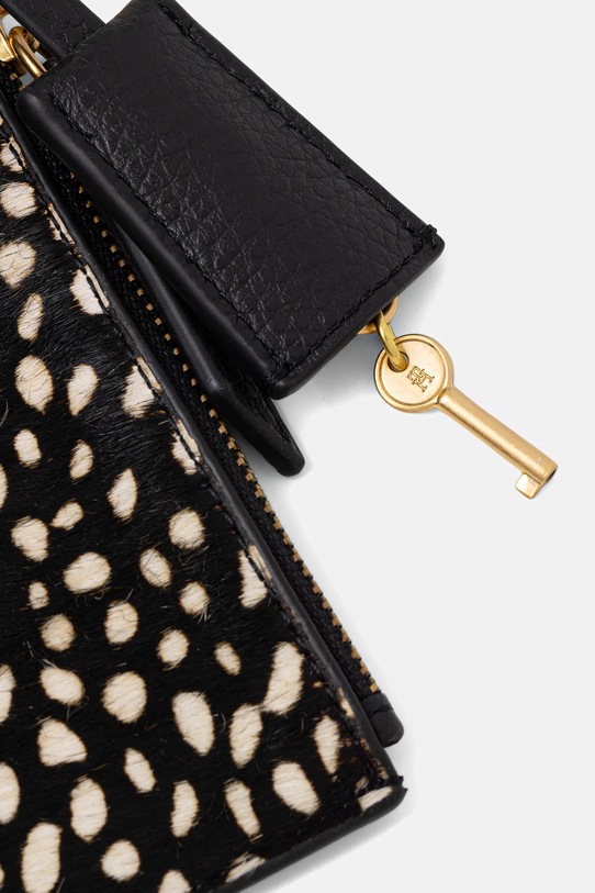 Tommy Hilfiger brelok skórzany AW0AW18301 czarny SS26