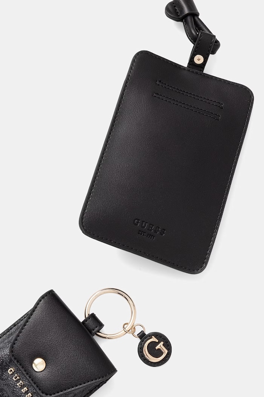 Guess zestaw pokrowców na etui i na słuchawki damskie z imitacji skóry PW7563.P6226 szary SS26