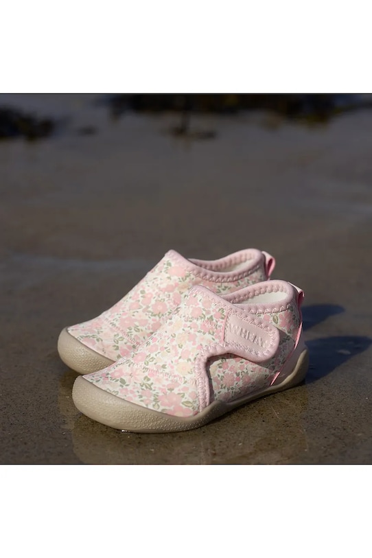 Wheat buty do wody dziecięce WF453j.02.G różowy