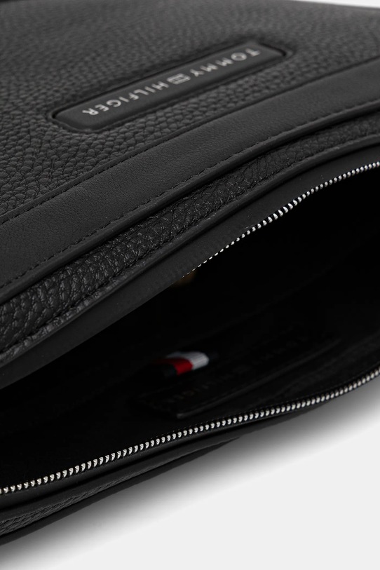 Tommy Hilfiger kosmetyczka czarny AM0AM13953