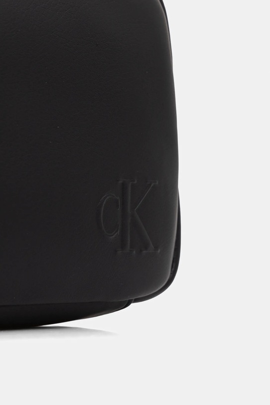 Akcesoria Calvin Klein kosmetyczka LV04D1140G czarny