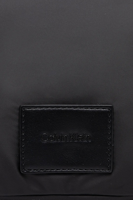 Akcesoria Calvin Klein kosmetyczka LV04D1152G czarny