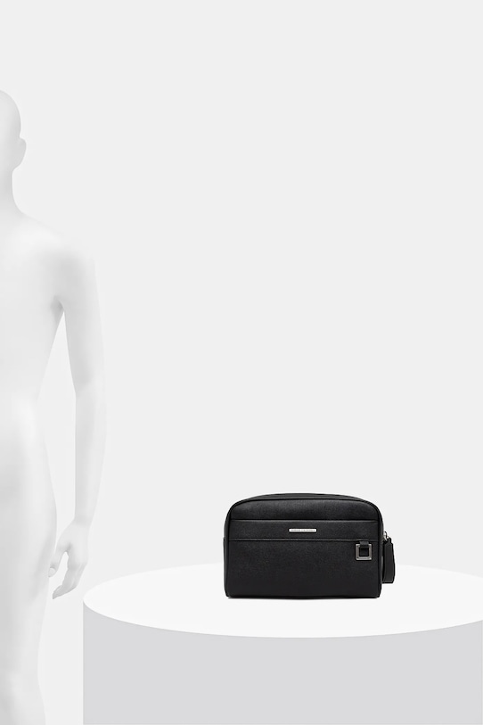 Armani Exchange kosmetyczka XM002040.AF19931 czarny