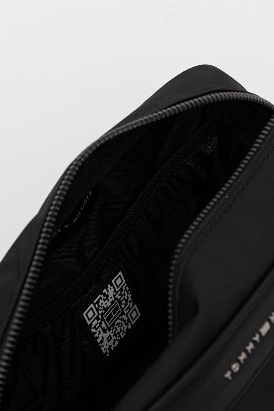Tommy Hilfiger kozmetička torbica za muškarce crna AM0AM14153