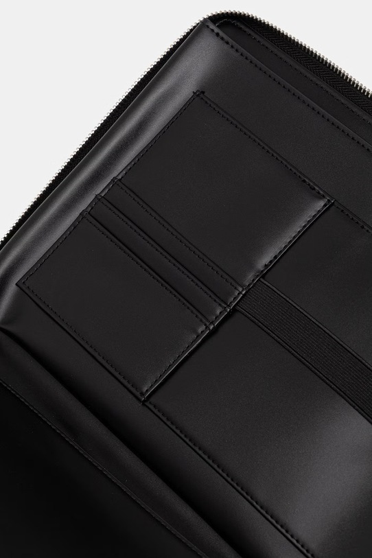 Guess pokrowiec męski MILANO czarny PMMIPW.P6229