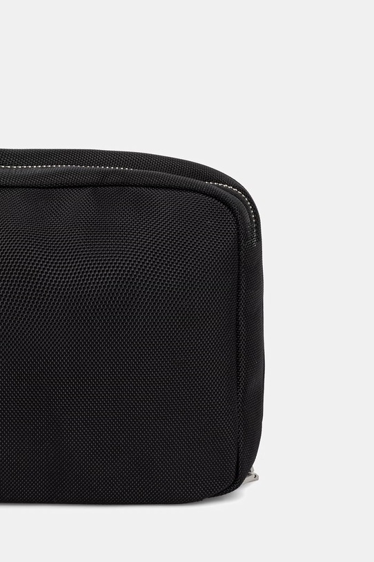 Doplňky Guess Kosmetická taštička pánská BERNA PMBEHN.P6241 černá