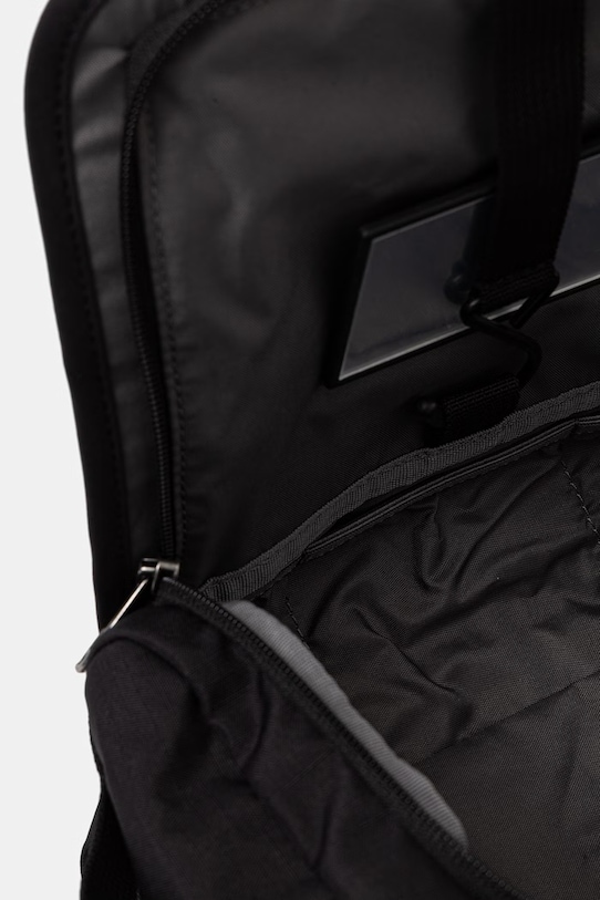 Jack Wolfskin kosmetyczka Konya czarny A66079