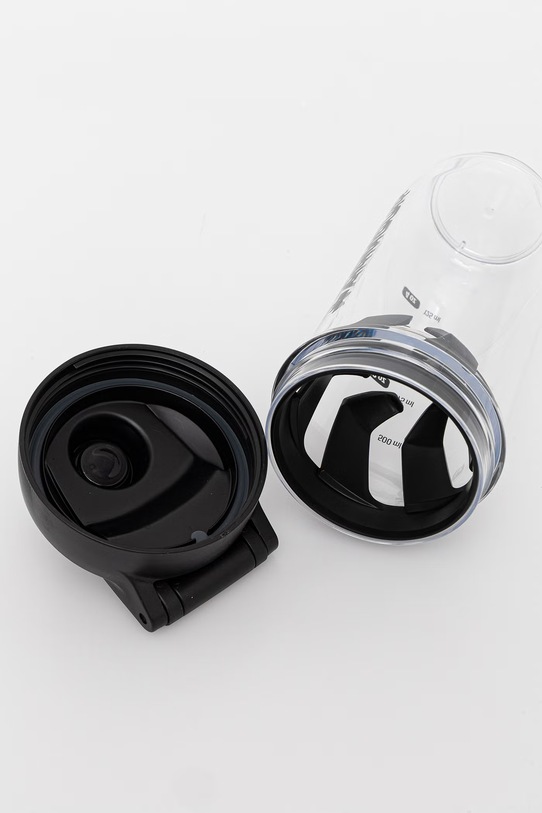 Akcesoria Under Armour butelka 0.7 L UA71330 czarny