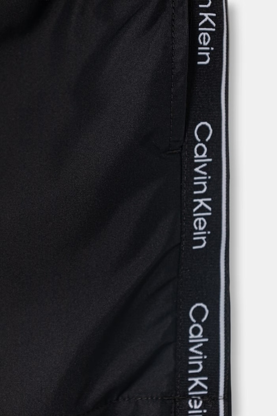 Chłopiec Calvin Klein Jeans szorty kąpielowe dziecięce KV0KV00058.PPY2 czarny