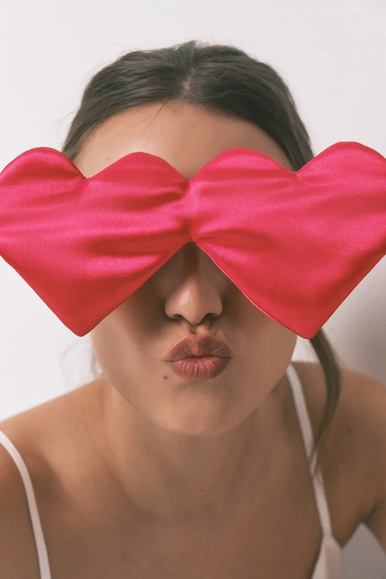 Oblačila Maska za spanje women'secret 1373571 rdeča