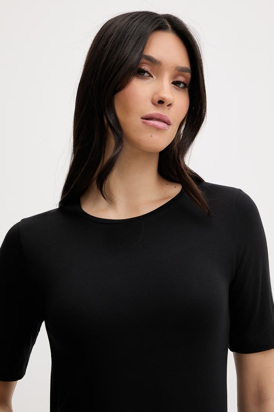 United Colors of Benetton t-shirt piżamowy z dodatkiem jedwabiu czarny 3UEV3M08C