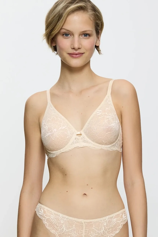 Triumph melltartó Amourette Charm puha bézs 10199586