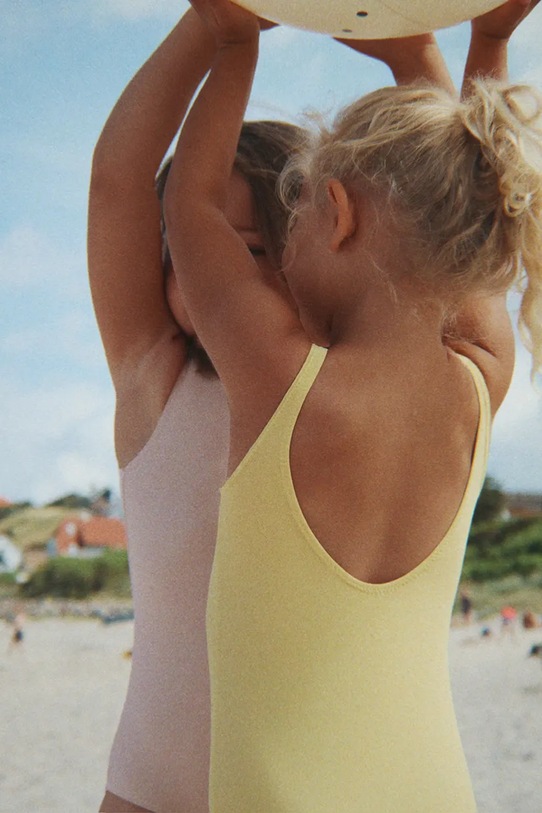 Konges Sløjd strój kąpielowy jednoczęściowy dziecięcy 2 PACK MARVA SWIMSUIT żółty KS105223.PPY2