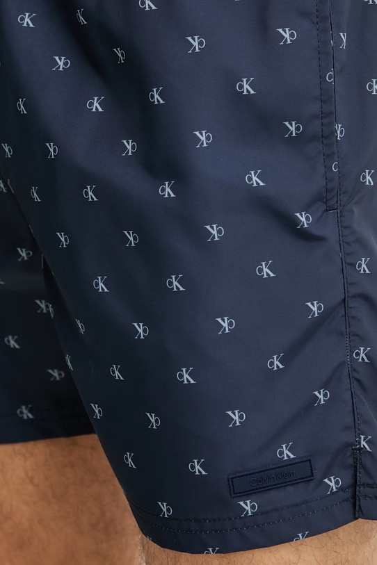 Calvin Klein Pantaloni scurți de baie bărbați bleumarin LV00N61027