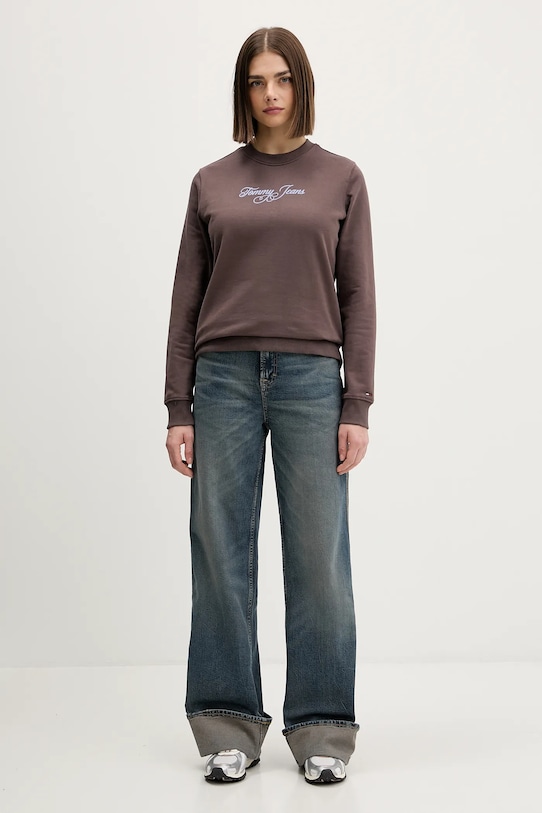 Βαμβακερή μπλούζα Tommy Jeans DW0DW21922 καφέ SS26