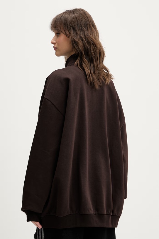 Ρούχα Μπλούζα adidas Originals KT0795 καφέ