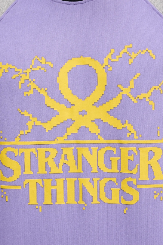 Βαμβακερή μπλούζα United Colors of Benetton x Stranger Things 38JZU10B9 μωβ
