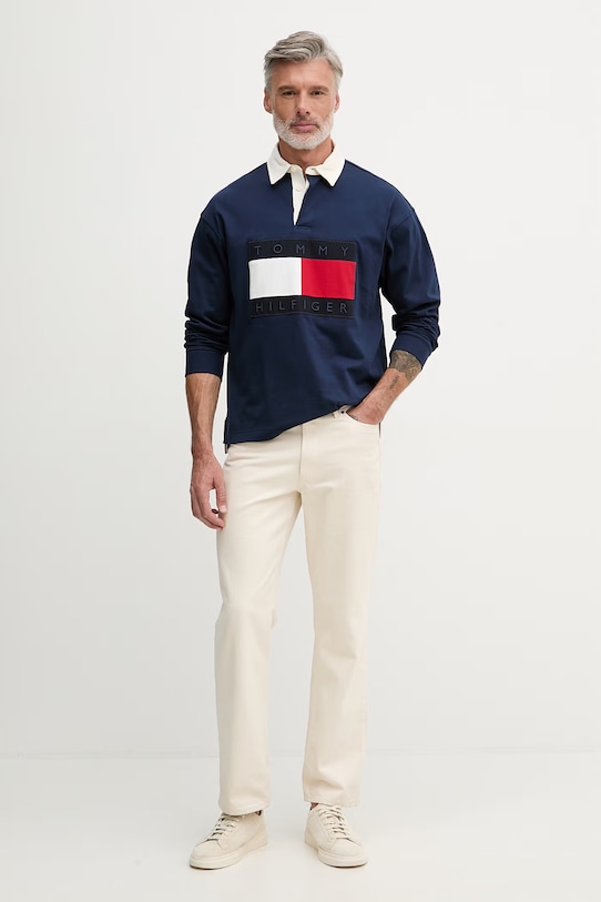 Tommy Hilfiger dukserica za muškarce od pamuka MW0MW43067 mornarsko plava SS26