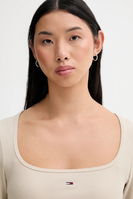 Tommy Jeans longsleeve beżowy DW0DW21836