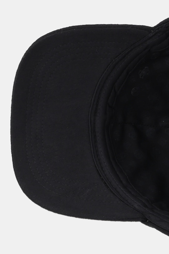 Καπέλο με γείσο και προσθήκη μαλλιού Guess μαύρο AW5471.POL01