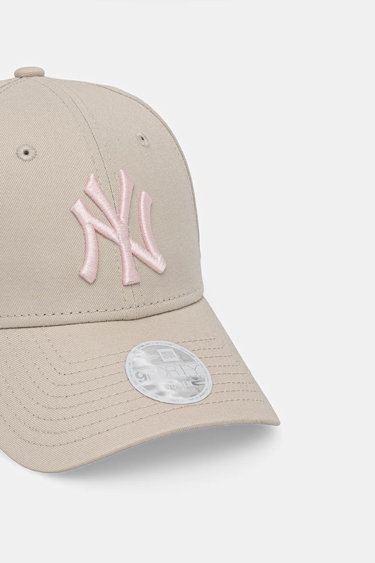 New Era czapka z daszkiem bawełniana LEAGUE ESSENTIAL 9FORTY® 60771733 beżowy SS26