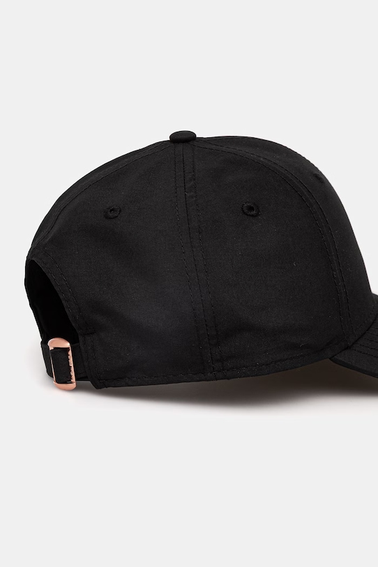 Akcesoria New Era czapka z daszkiem FLAWLESS 9FORTY® 60771744 czarny