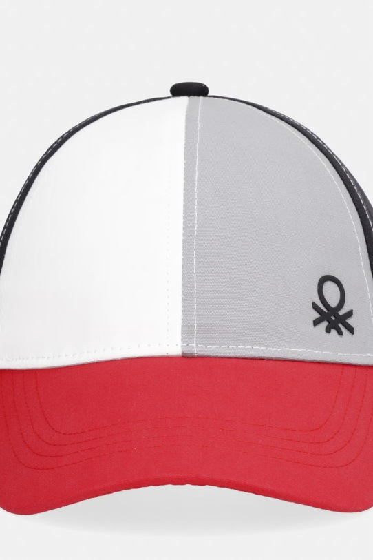 United Colors of Benetton czapka z daszkiem dziecięca bawełniana 6YE1RA00C.G.Stagionale czerwony SS26