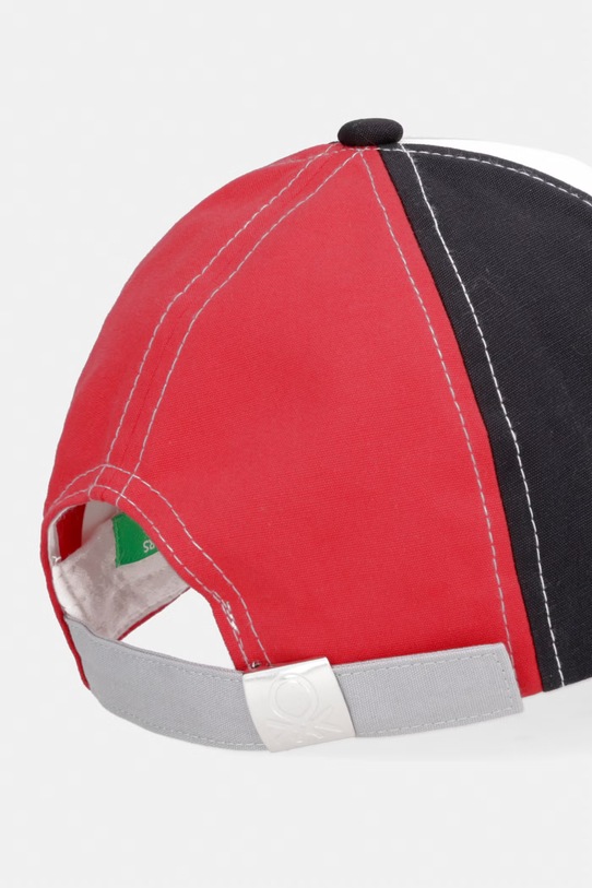 Chłopiec United Colors of Benetton czapka z daszkiem dziecięca bawełniana 6YE1RA00C.G.Stagionale czerwony