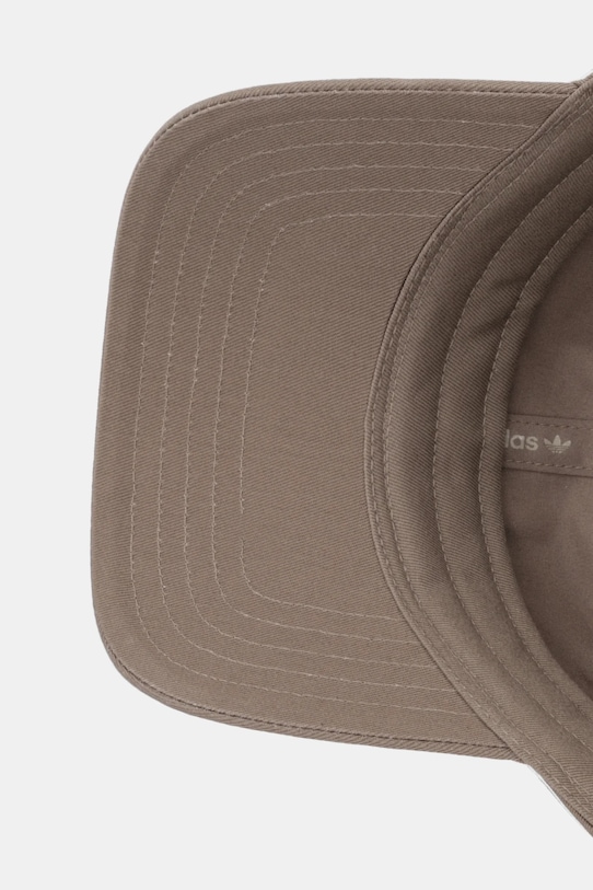 adidas Originals czapka z daszkiem bawełniana brązowy KC8037